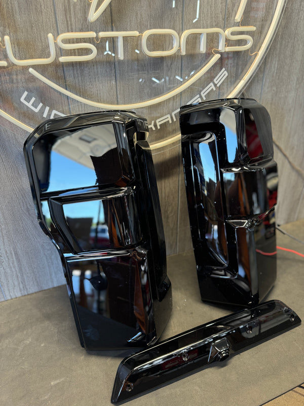 2023 FORD SUPER DUTY CUSTOM OEM TAIL LIGHTS