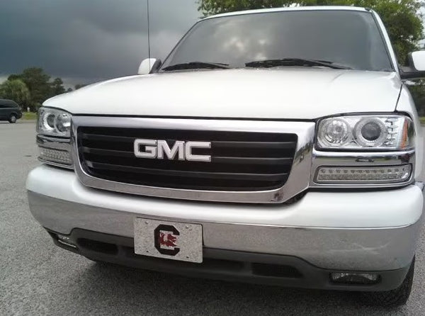 GMC GRILLE EMBLEM